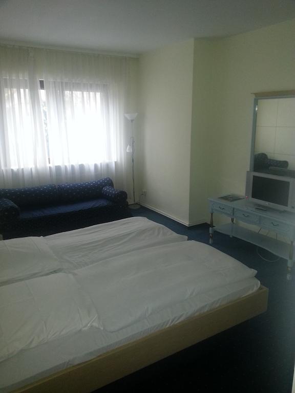 פרנקפורט Hotelgarni Frankfurt חדר תמונה